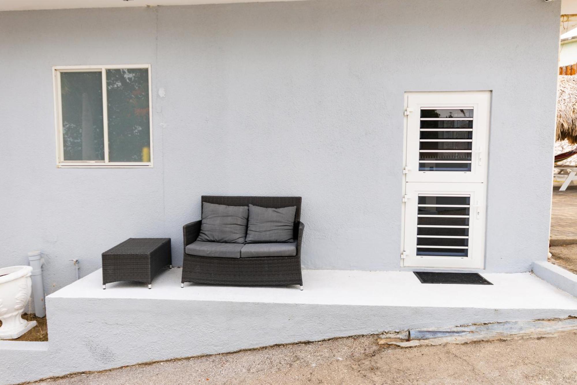 Studio Apartment Volterra Curacao 威廉斯塔德 外观 照片
